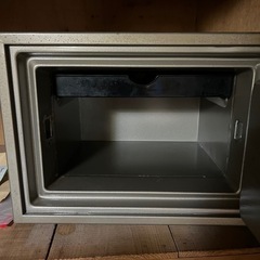 金庫鍵付きの画像