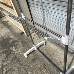 【済】キャスター付　物干し台の画像