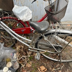 鉄の作業台等追加！大量の鉄屑、自転車、ステンレス系、フライパンなど 鉄の作業台等追加！大量の鉄屑、自転車、ステンレス系、フライパンなど