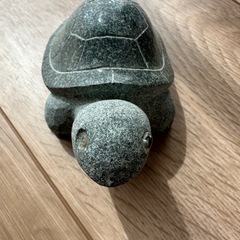 カメ　石の置物の画像
