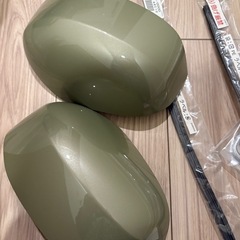 ホンダNVAN ドアミラーカバー エンブレム他
