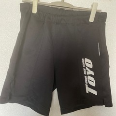 東陽、中、ハーフパンツ、糸解れあり、破れなし、ウエスト緩みあり、...