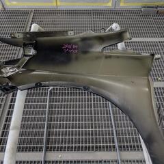 トヨタ　プリウス　30系　右フロントフェンダーの画像