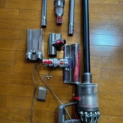 ダイソン Dyson V10 Fluffy vacuum 21年...