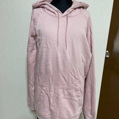 ピンク パーカー 