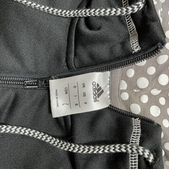 adidas パーカー ジャケットの画像