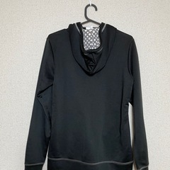 adidas パーカー ジャケットの画像