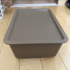 書類などを入れられる小物ケース 茶色