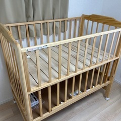 【取引中】カトージ ベビーベッド ハイシート【内寸：70×120cm】