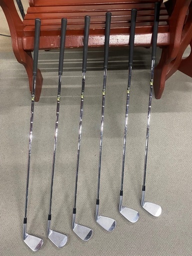 希少良品 レフティ　タイトリスト 714CB フォージド アイアン 6本 : 中古品タイトリスト アイアンセット CB フォージド