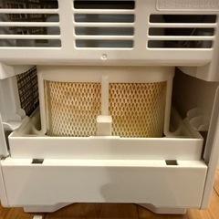 Panasonic 気化式加湿器 ホワイト FE-KFS05 2019年の画像