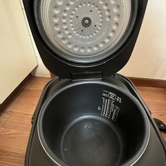 炊飯器の画像