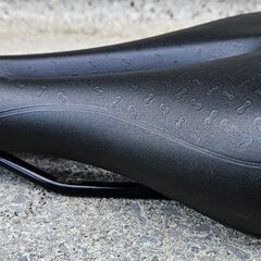 TIOGA Acentia サドル 中古