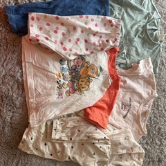 子供服80cm　半袖・長袖Tシャツ　半ズボン　　　の画像