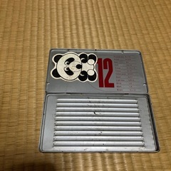 レトロ　色鉛筆ケースの画像