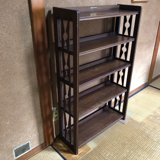 アンティークな本棚