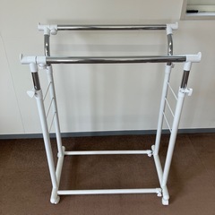 【美品】移動式2段衣類ハンガーラック ホワイト