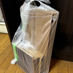 【4月4日15時までとなります】本棚 （一部動きます）の画像