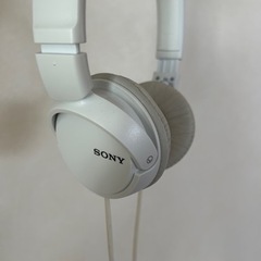 SONY　ヘッドホン　ホワイトカラーの画像