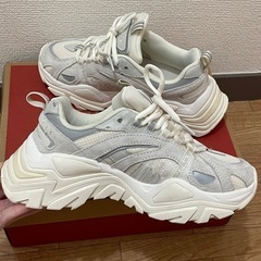 FILA INTERATION (BEG) 23センチ　美品　ダッドスニーカー スニーカーの画像
