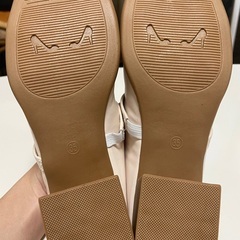 パンプス　ベージュ　レディース5cmの画像