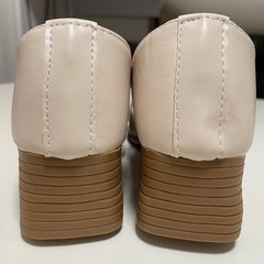 パンプス　ベージュ　レディース5cmの画像
