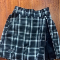 ラブトキシック　スカパン　150サイズの画像