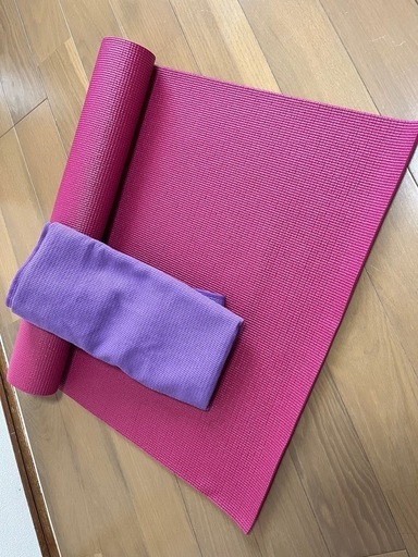 LAVAヨガマット（滑り止めタオル付）