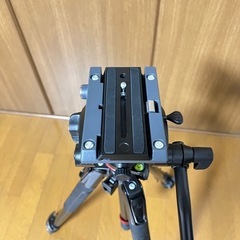 【未使用】マンフロット 業務用ビデオ三脚の画像