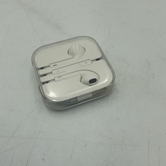 Apple  純正イヤホンの画像