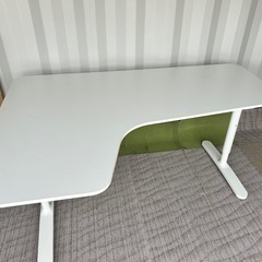 IKEA BEKANTコーナーデスク
