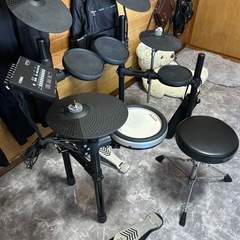 YAMAHAの電子ドラムの画像