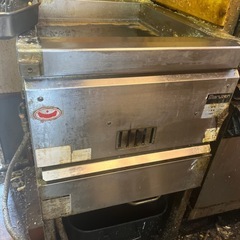 フライヤー