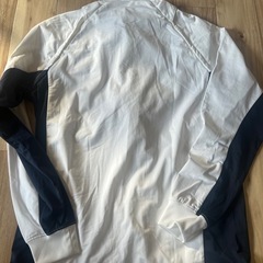 ⑩【新品未着用】NIKE アウター　DRY FITの画像