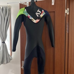 エアタイト　セミドライ　サーフィン　レディース　Mの画像