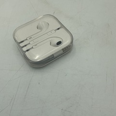 Apple純正イヤホンの画像