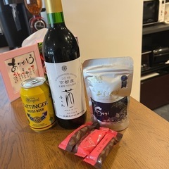 無料　ワインとドイツビールとお菓子