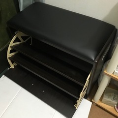 靴収納付腰かけチェアの画像