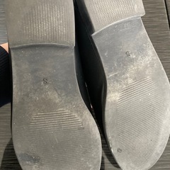 ローファー　黒　金具付きの画像