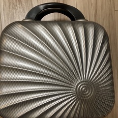 値下げ　スーツケース　小さいサイズ　の画像