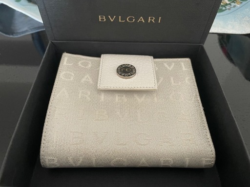 NEW 新品 BVLGARI ロゴマニア 財布 Silver
