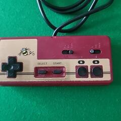 ファミコンコントローラーの画像