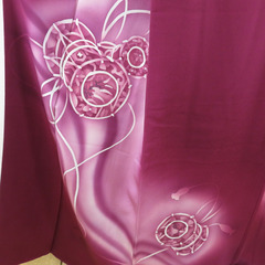 付下げ 鼓文様 袷 広衿 紫色 正絹 一つ紋 蔦紋 仕立て上がり カジュアル着物 身丈155cm 【キモノオフ野々市若松店】の画像