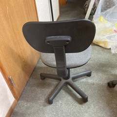 事務椅子②の画像