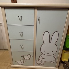 【無料】ミッフィー収納タンス