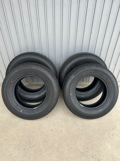 ハイエース　タイヤ　195/80/R15  ブリヂストン