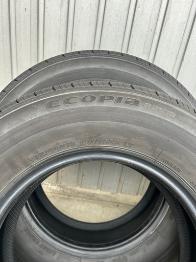 ハイエース　タイヤ　195/80/R15  ブリヂストン