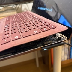 Microsoft surfaceラップトップの画像