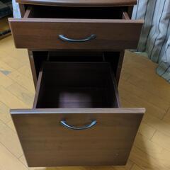 袖机収納ボックスの画像