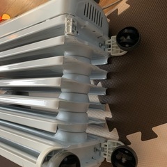 DeLonghi デロンギ オイルヒーター RHJ35M0812-DGの画像